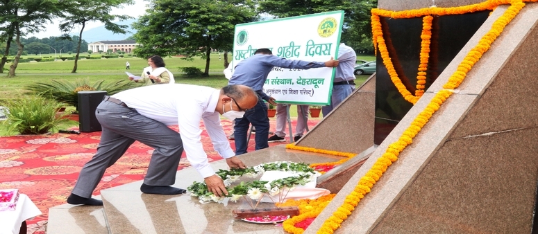 Sh. A.S Rawat, DG, ICFRE Paying Homage to the Forest Martyrs on the occasion of National Forest Martyrs Day on 11th September, 2021